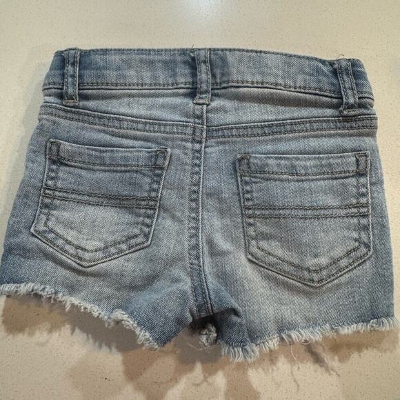 Epic Threads & H&M Jean Shorts (2) 2T - Picture 3 of 6